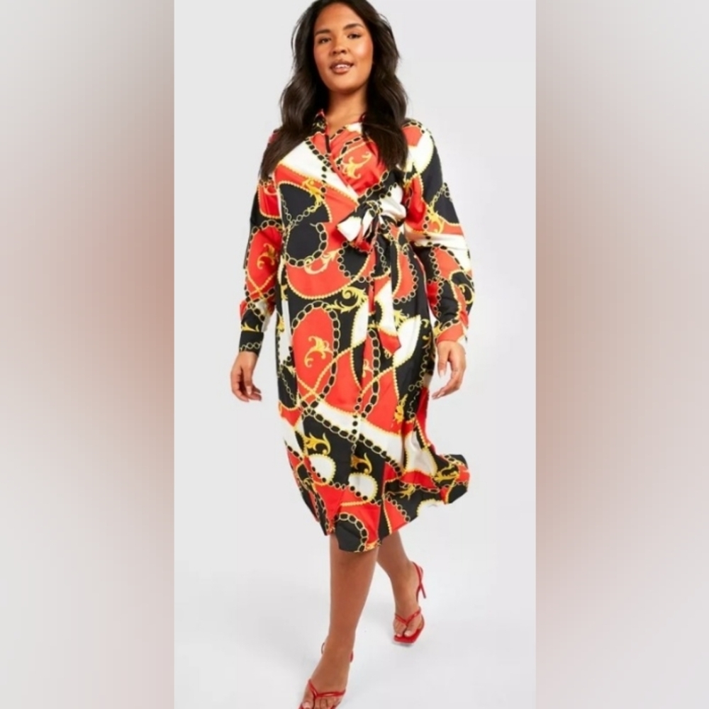 NWT BooHoo Ladies  Printed Wrap Midi Dress